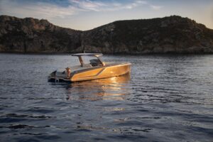 Frauscher 1212 GHOST AIR – 12 m