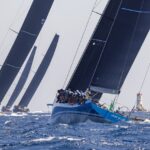 Deep Blue în urmărirea yacht-urilor de 100 de picioare Maxi 1 în timpul Maxi Yacht Rolex Cup de anul trecut. Foto: IMA / Studio Borlenghi