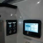 Cockpit: Aquador 400 HT ©Martin Brink Media