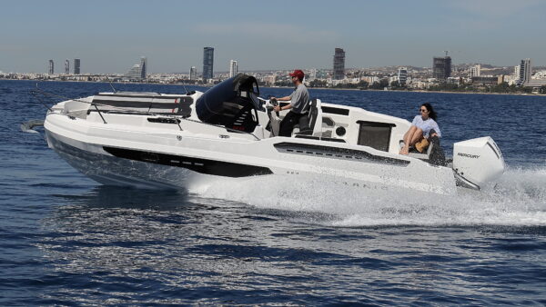 Karnic R8-S. Foto:Karnic