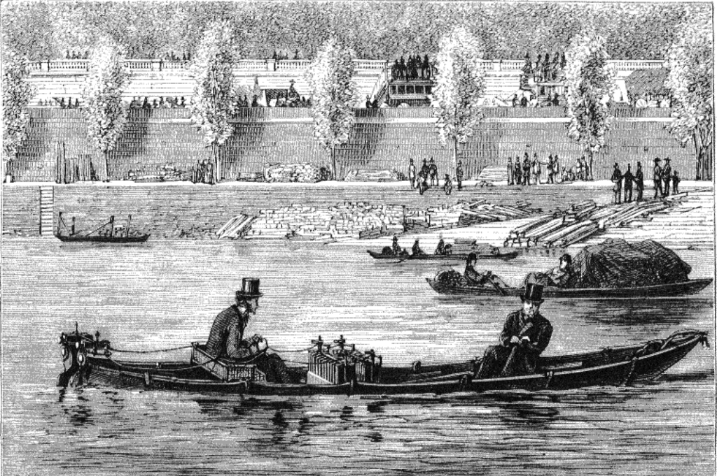 Gustave a inventat motorul exterior pentru a nu mai fi nevoit să ducă barca înapoi la atelierul său pentru a o repara. El și-a numit prototipul de 16 picioare Le Téléphone.